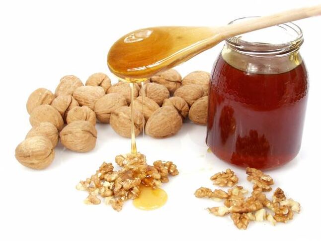 Honig mit Nüssen - ein Volksheilmittel, das die Potenz bei Männern erhöht